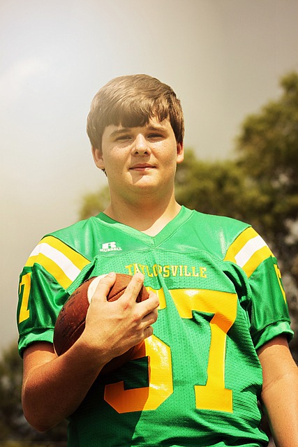 亚洲杯半场：门将险玩火、孙承敏远射造险，韩国暂0-0沙特.